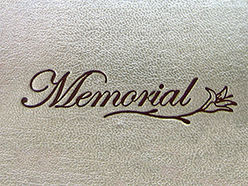 Memorial ブラウンロゴ